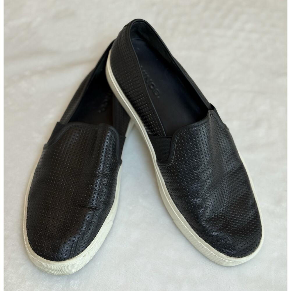Vince Blair Sneaker Women’s Sz 6.5 Perforated Leather Slip On Shoes Black